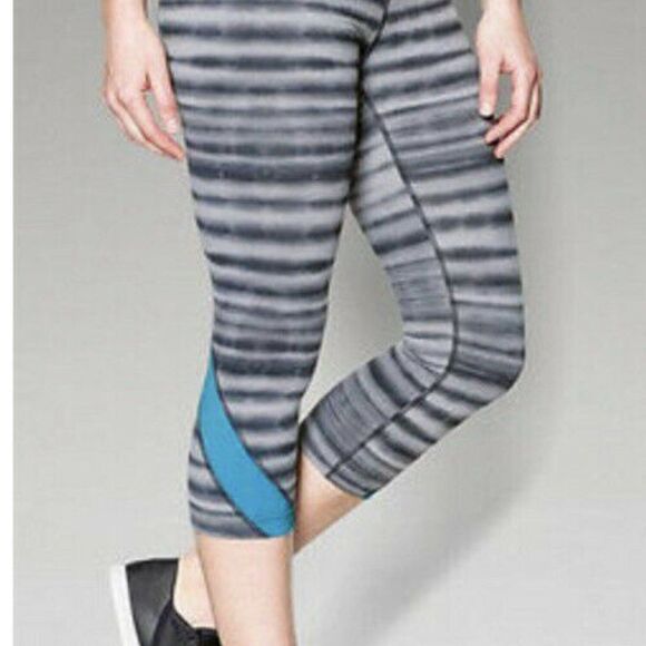 UA All Season Gear Fitted Studio Take A Chance - Picture 1 of 9